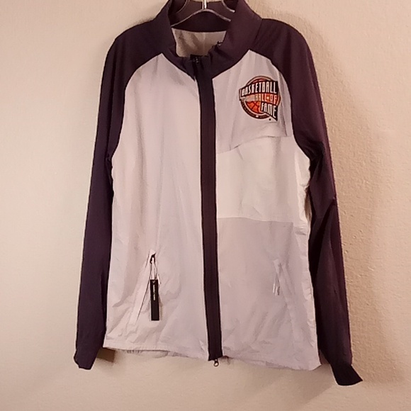 Nike Shield Other - NEW NIKESHIELD Basketball Fame Size M white-gray-orange colors